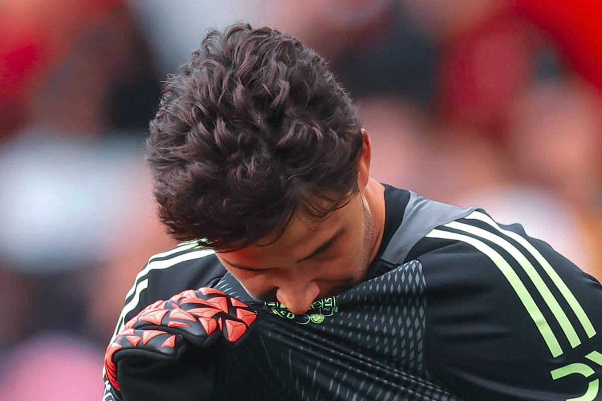 拉门斯两举动征服曼联！阿莫林仍拒绝确认1号，提醒考验还在后头